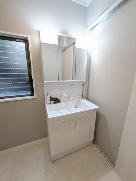 _ސ쌧ˎsa1ڂ̒ÈˌĂ̐ʑEʏ