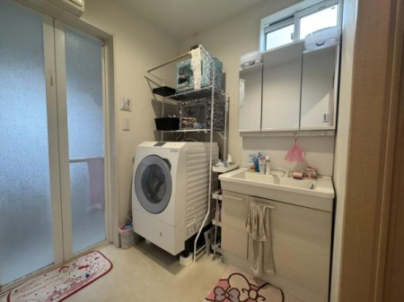 _ސ쌧`s̒ÈˌĂ̐ʑEʏ