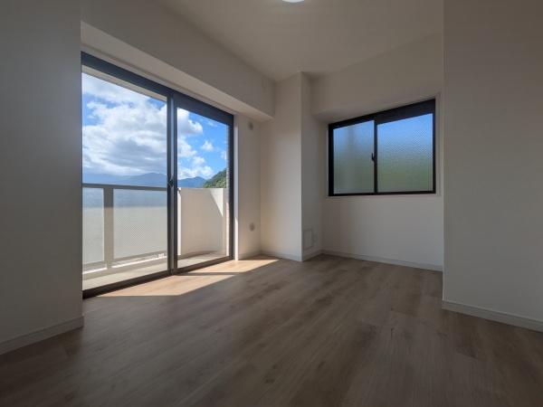 �_�ސ쌧�`��s���΂̒��Ã}���V�����̃��r���O