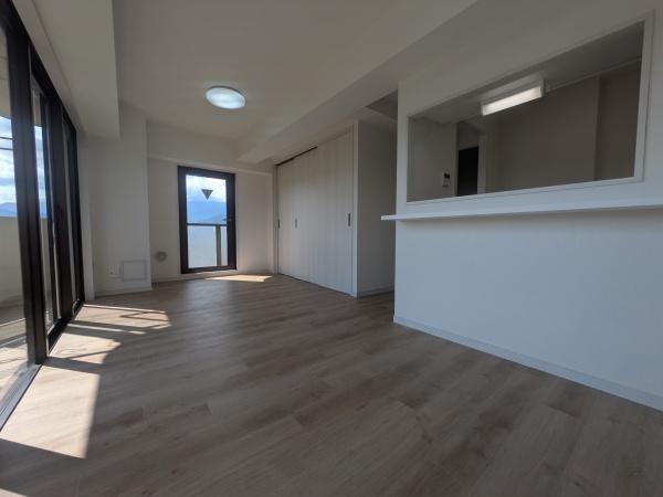 �_�ސ쌧�`��s���΂̒��Ã}���V�����̃��r���O