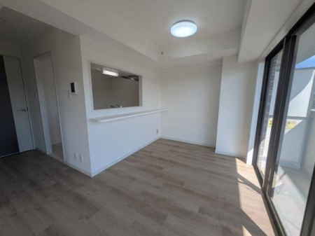 �_�ސ쌧�`��s���΂̒��Ã}���V�����̃��r���O