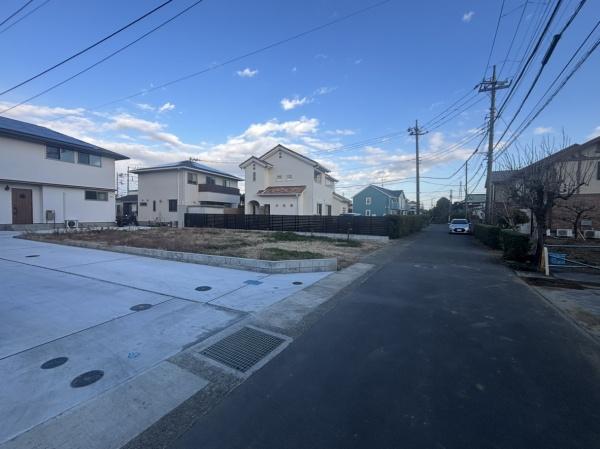 �_�ސ쌧�����S���쒬�c�[�̐V�z��ˌ��Ă̑O�ʓ��H�܂ތ��n�ʐ^