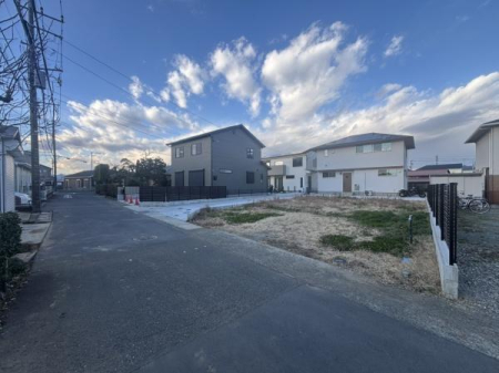 �_�ސ쌧�����S���쒬�c�[�̐V�z��ˌ��Ă̑O�ʓ��H�܂ތ��n�ʐ^