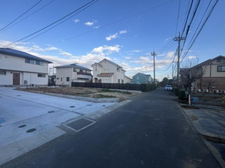 �_�ސ쌧�����S���쒬�c�[�̐V�z��ˌ��Ă̑O�ʓ��H�܂ތ��n�ʐ^