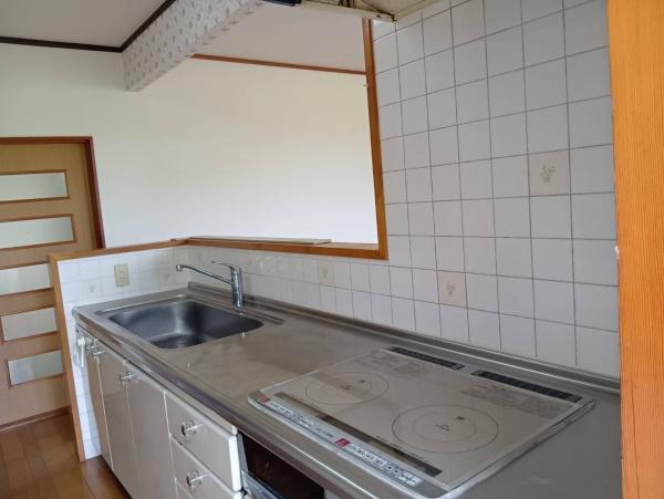 �_�ސ쌧�`��s�ː�̒��È�ˌ��ẴL�b�`��