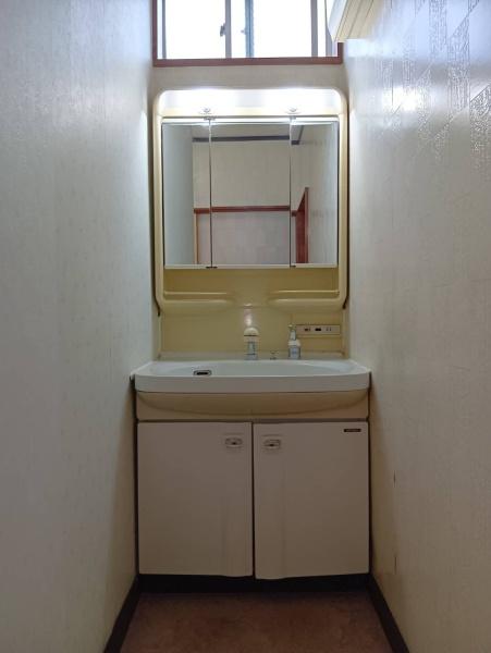 �_�ސ쌧�`��s�ː�̒��È�ˌ��Ă̐��ʑ�E���ʏ�