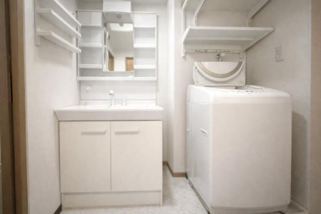 �_�ސ쌧���c���s����1���ڂ̒��Ã}���V�����̐��ʑ�E���ʏ�