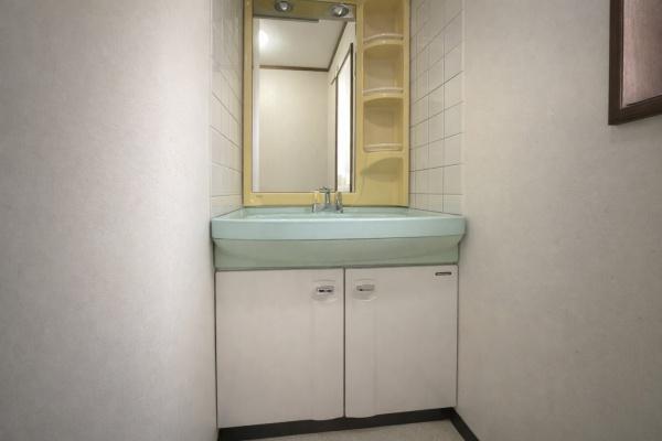 �_�ސ쌧���c���s�@�����̒��È�ˌ��Ă̐��ʑ�E���ʏ�