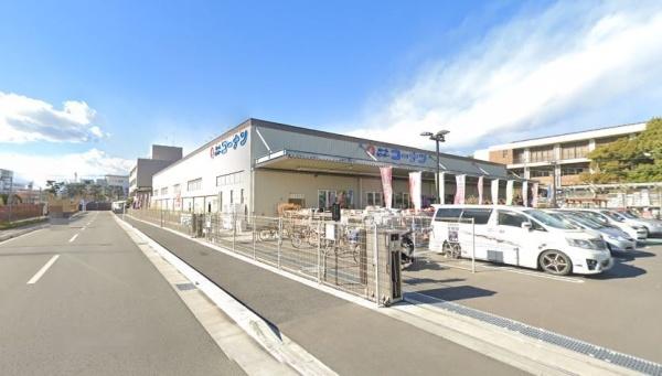 �_�ސ쌧���ˎs���Β��̒��Ã}���V�����̎��ӊ�