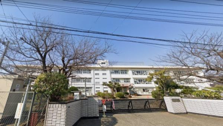 �_�ސ쌧���ˎs�c��3���ڂ̒��Ã}���V�����̎��ӊ�