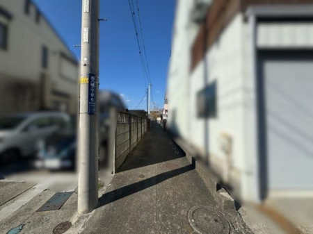 �_�ސ쌧���ˎs������3���ڂ̓y�n�̑O�ʓ��H�܂ތ��n�ʐ^