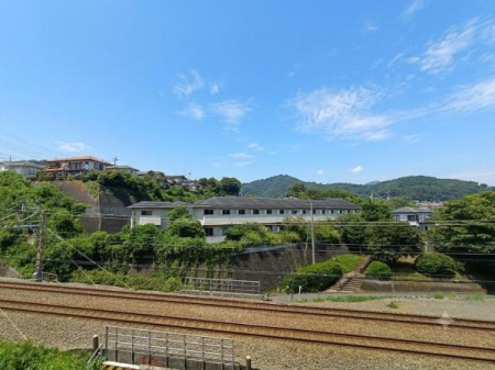 �_�ސ쌧�`��s���̒��Ã}���V�����̏Z�˂���̒��]�ʐ^