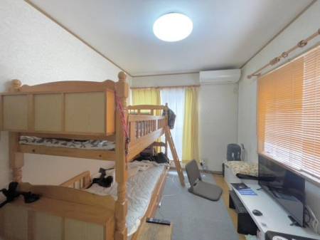�_�ސ쌧�`��s�a��̒��È�ˌ��Ă̎q������
