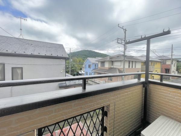 �_�ސ쌧�`��s�a��̒��È�ˌ��Ă̏Z�˂���̒��]�ʐ^
