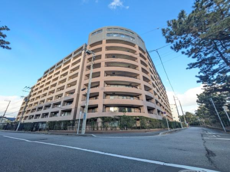 �_�ސ쌧���ˎs���l��̒��Ã}���V�����̌��n�O�ώʐ^